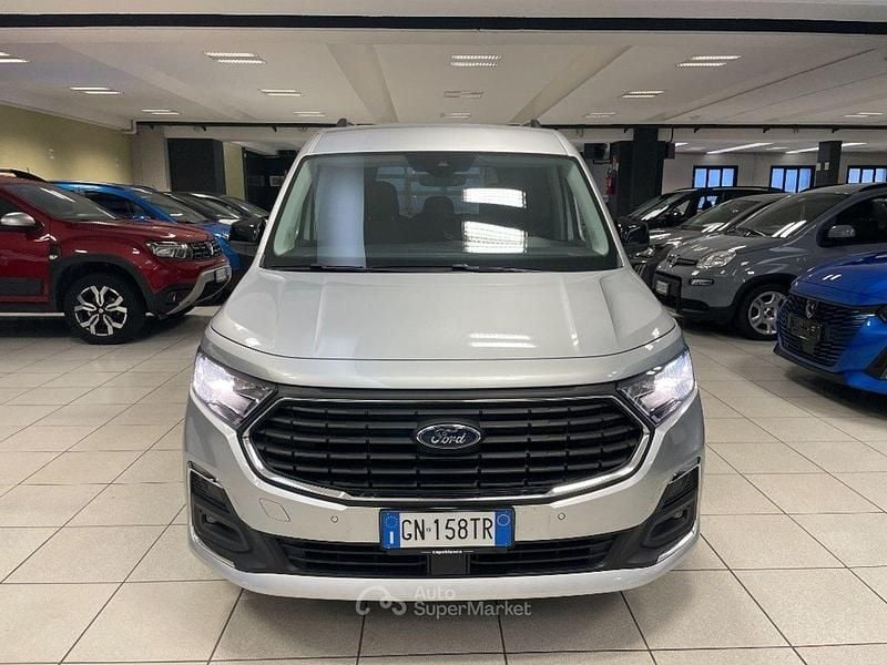 Usata Ford Tourneo Connect Titanium 122 CV (89 kW) 2024 Argento Monovolume