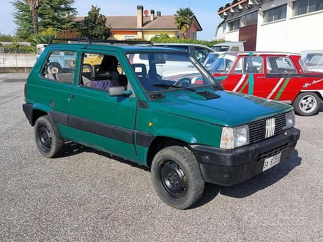 Usata Fiat Panda 4x4 50 CV (36 kW) 1990 Verde Utilitaria
