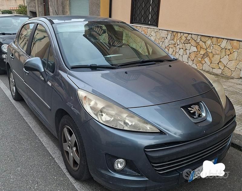 Usata Peugeot 207 75 CV (55 kW) 2010 Grigio Berlina