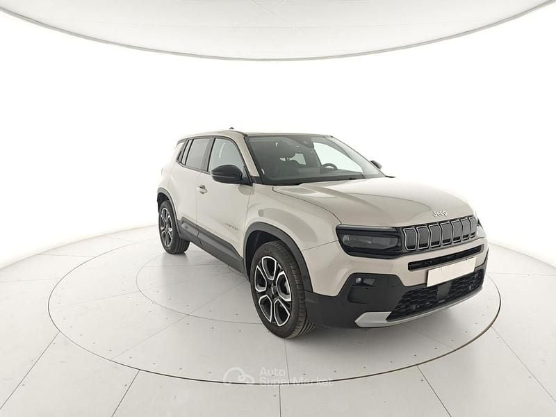 Begagnad Jeep Avenger Summit 101 HK (74 kW) 2025 SUV