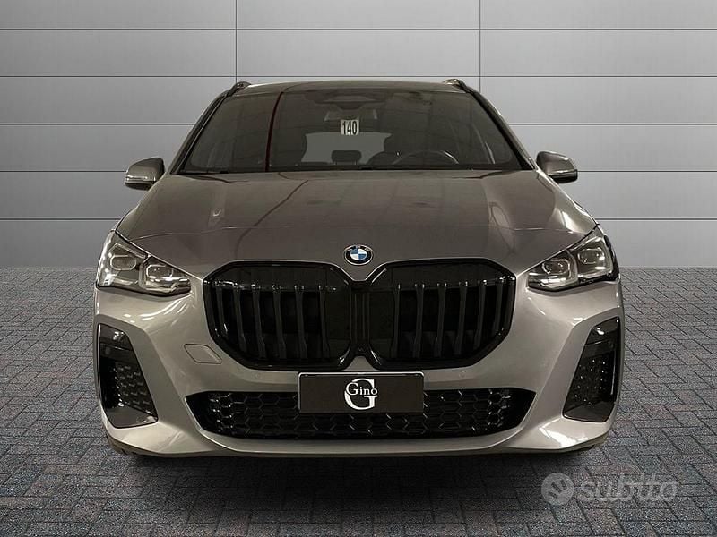 Begagnad BMW 218 Performance 150 HK (110 kW) 2025 Grå Kombi