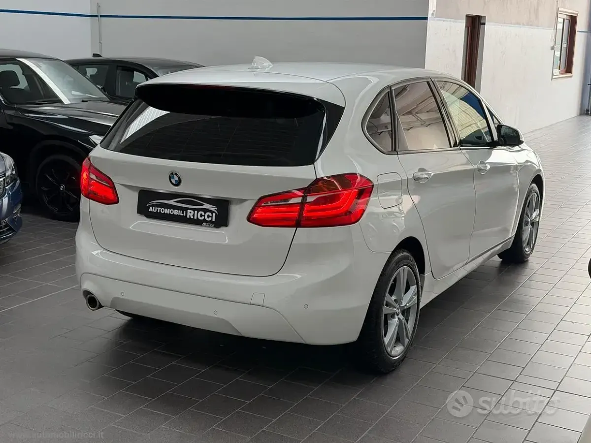 Usata BMW 218 Active Tourer Advantage 140 CV (102 kW) 2020 Bianco Monovolume