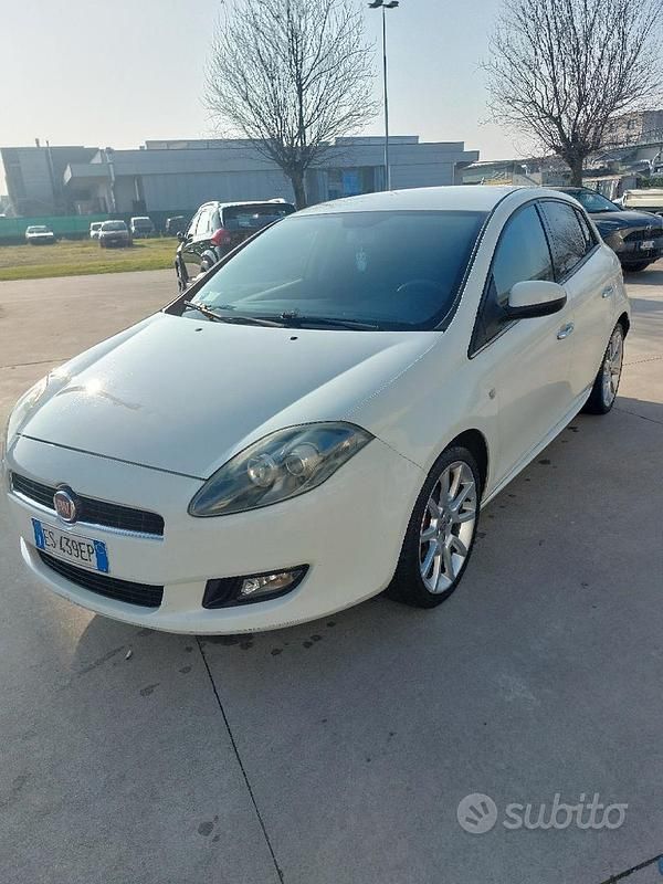 Usata Fiat Bravo 120 CV (88 kW) 2013 Bianco Utilitaria