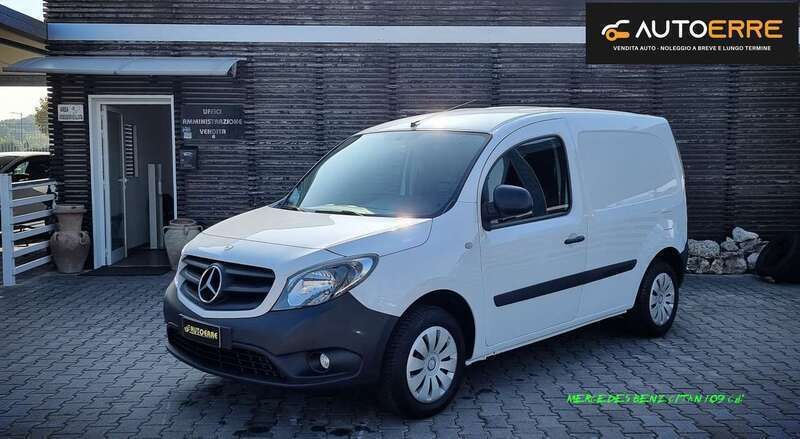 Bianco Usata 2018 Mercedes Citan 109 Furgone | 18.000 € (Buon prezzo) - Immagine 1/4