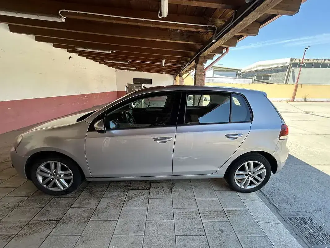 Usata VW Golf VII Highline 140 CV (102 kW) 2012 Berlina