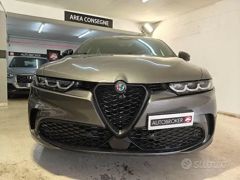 Usata Alfa Romeo Tonale Sprint 131 CV (96 kW) 2024 Grigio SUV