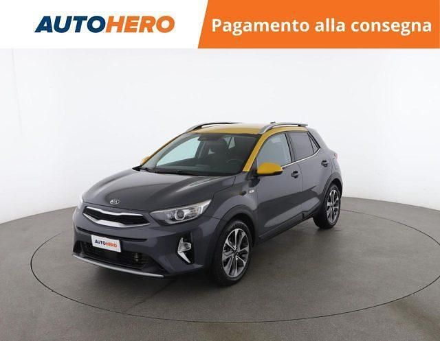 Grigio Usata 2021 Kia Stonic Style SUV | 14.799 € (Buon prezzo) - Immagine 1/2