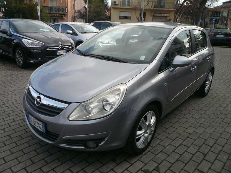 Usato 2008 Opel Corsa 1.2 Benzin 80 CV (5.700 €)