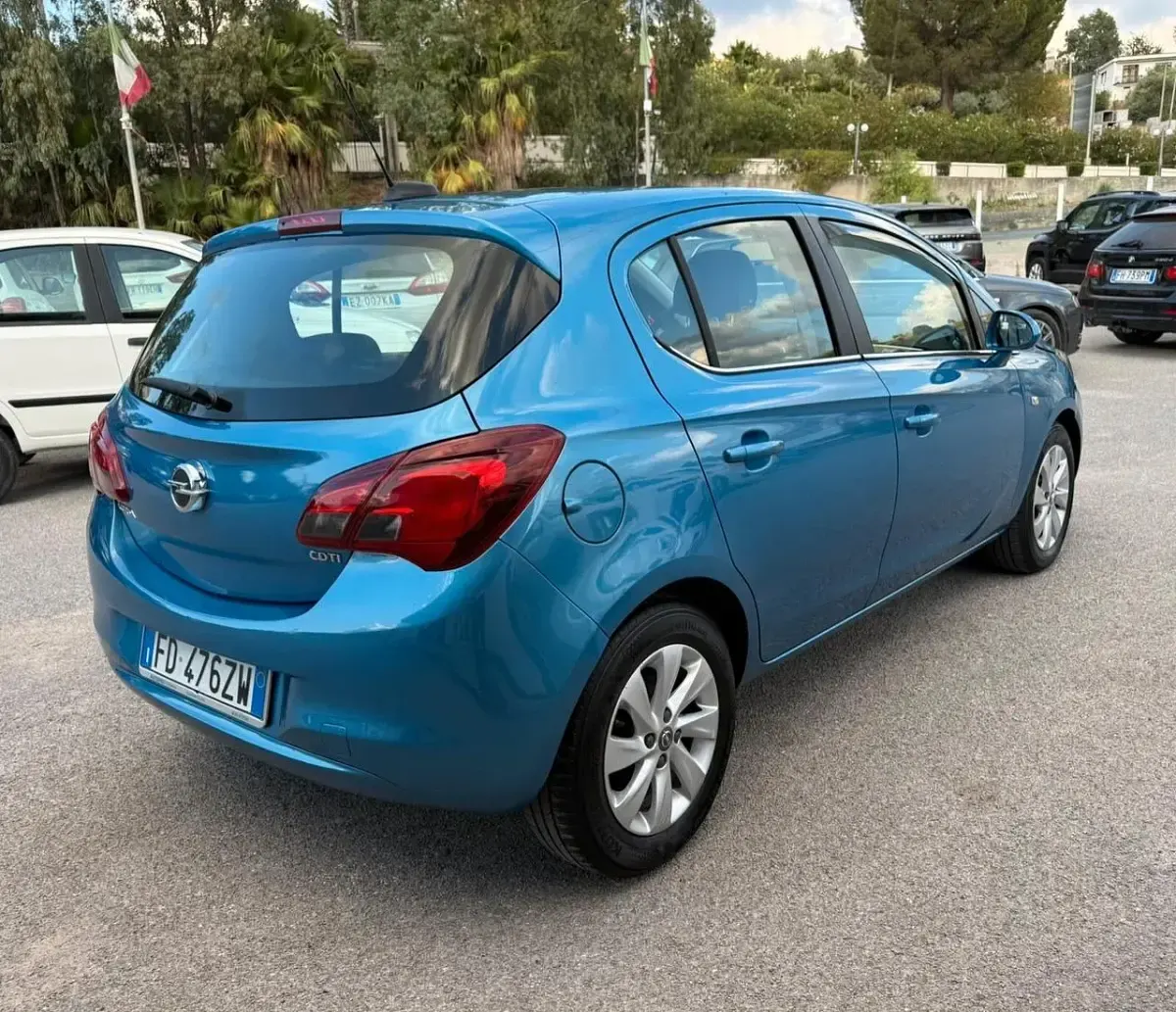 Usata Opel Corsa 75 CV (55 kW) 2016 Blu Utilitaria