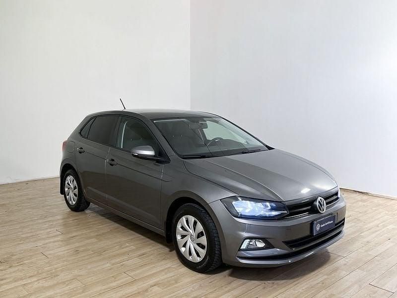 Usata VW Polo Trendline 80 CV (58 kW) 2018 Limestone grey Utilitaria