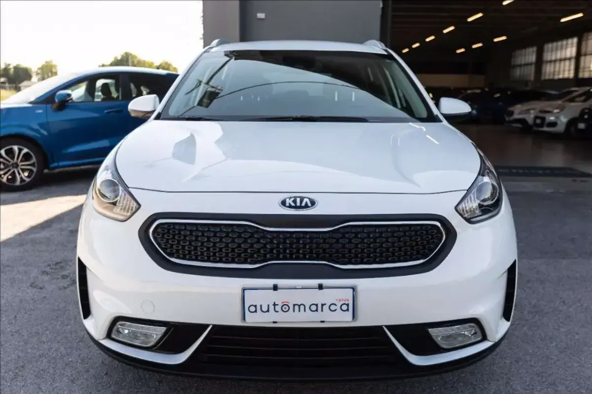 Usata Kia Niro Style 141 CV (103 kW) 2017 Bianco SUV