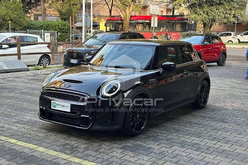 Nero Usata 2023 Mini Cooper S Due volumi | 31.990 € (Molto cara) - Immagine 1/4