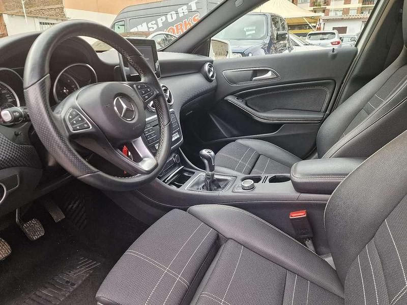 Usata Mercedes A180 Premium 109 CV (80 kW) 2016 Bianco Berlina