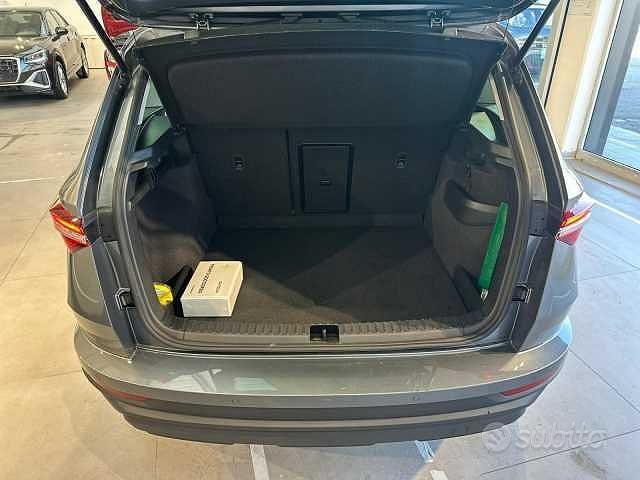 Usata Skoda Karoq Executive 116 CV (85 kW) 2025 Grigio SUV