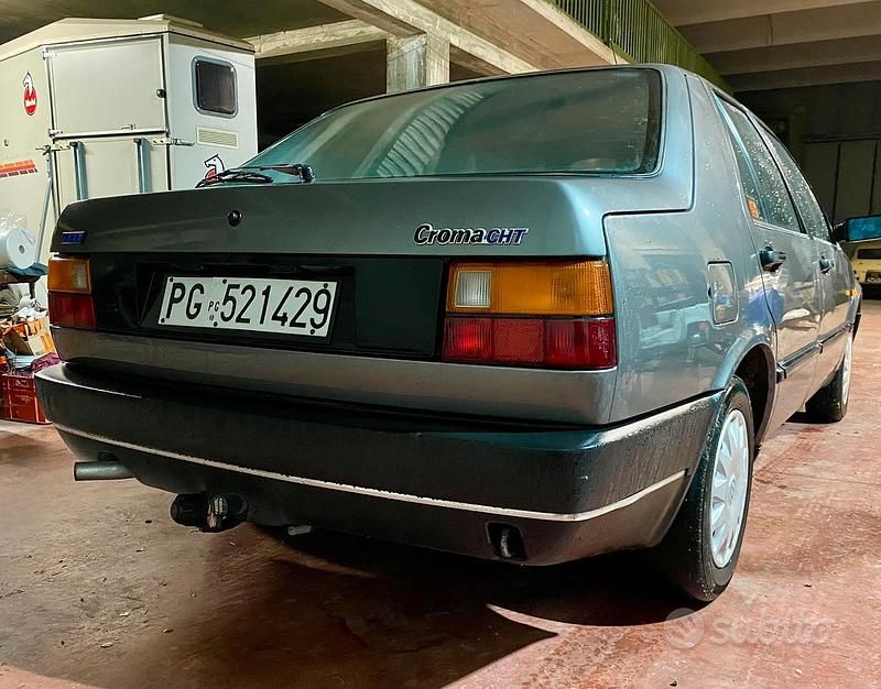 Usata Fiat Croma 90 CV (66 kW) 1986 Grigio Berlina