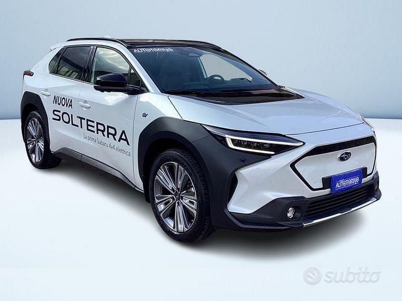 Usata Subaru Solterra 160 kW (218 CV) 2022 Bianco perlato SUV
