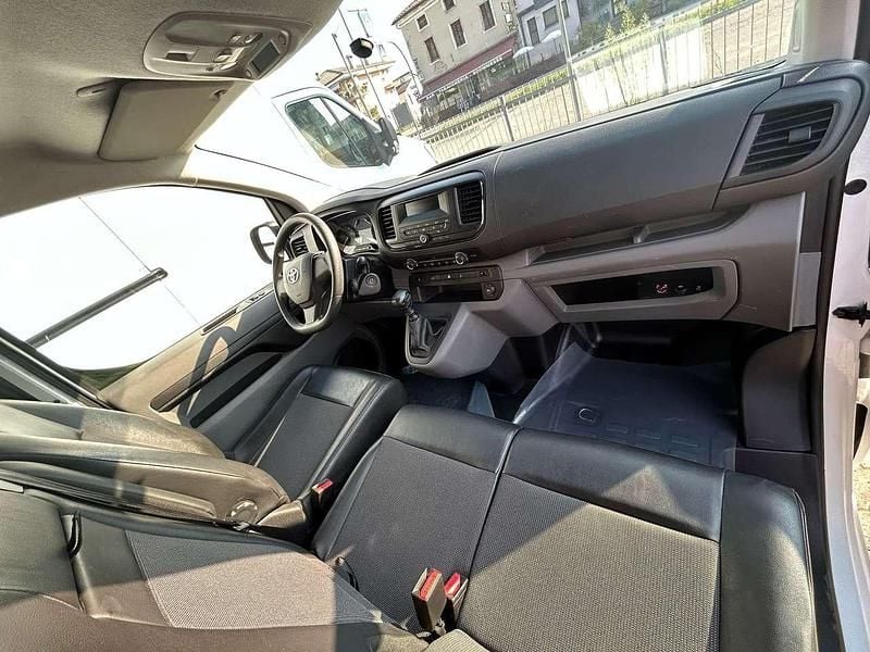 Usata Toyota Proace Comfort 122 CV (89 kW) 2017 Bianco Monovolume