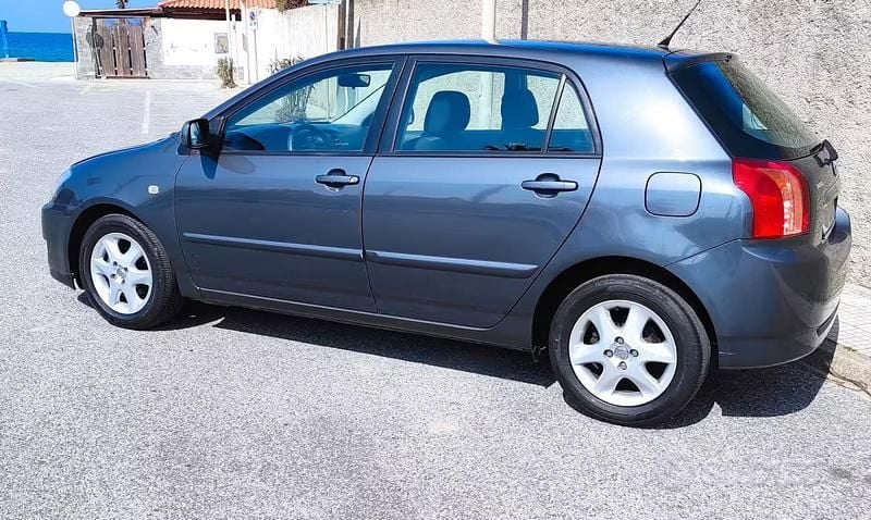 Usata Toyota Corolla 2006 Grigio Berlina