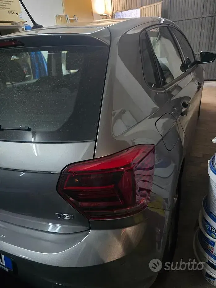 Usata VW Polo 90 CV (66 kW) 2018 Grigio Utilitaria