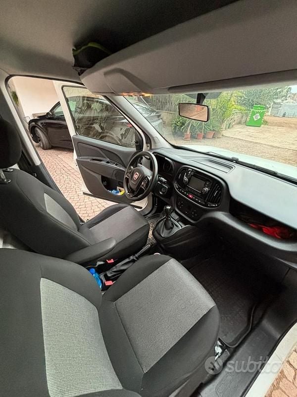 Usata Fiat Doblò 105 CV (77 kW) 2019 Bianco Monovolume