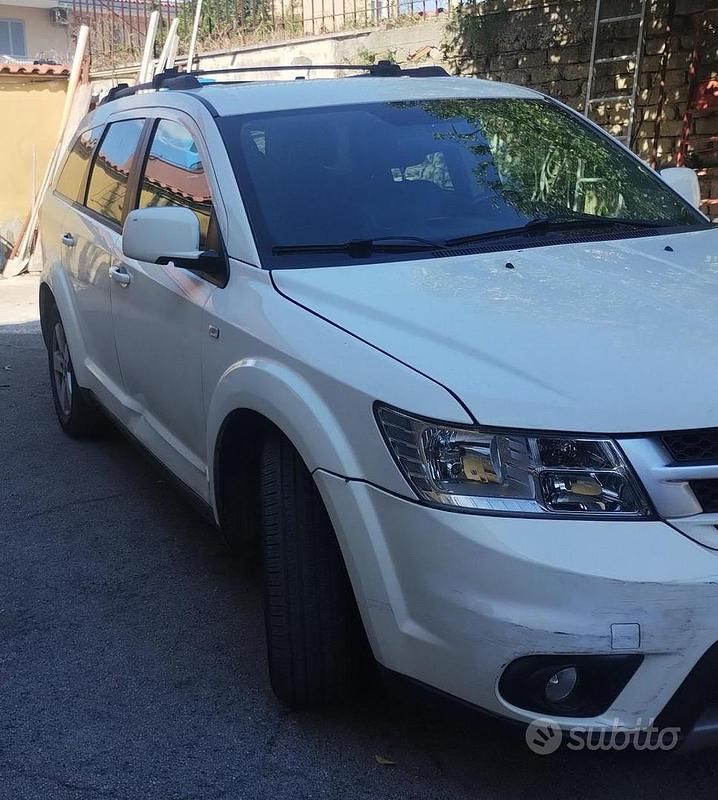 Usata Fiat Freemont 140 CV (102 kW) 2012 Bianco SUV