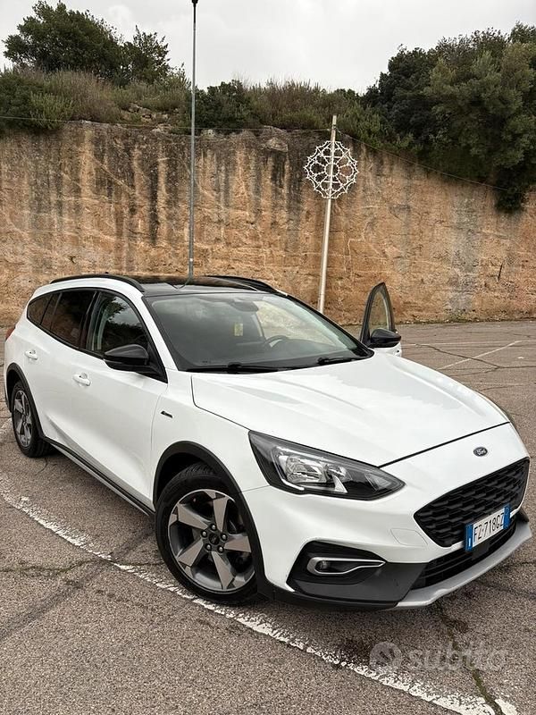 Usata Ford Focus Active 120 CV (88 kW) 2020 Bianco Station wagon