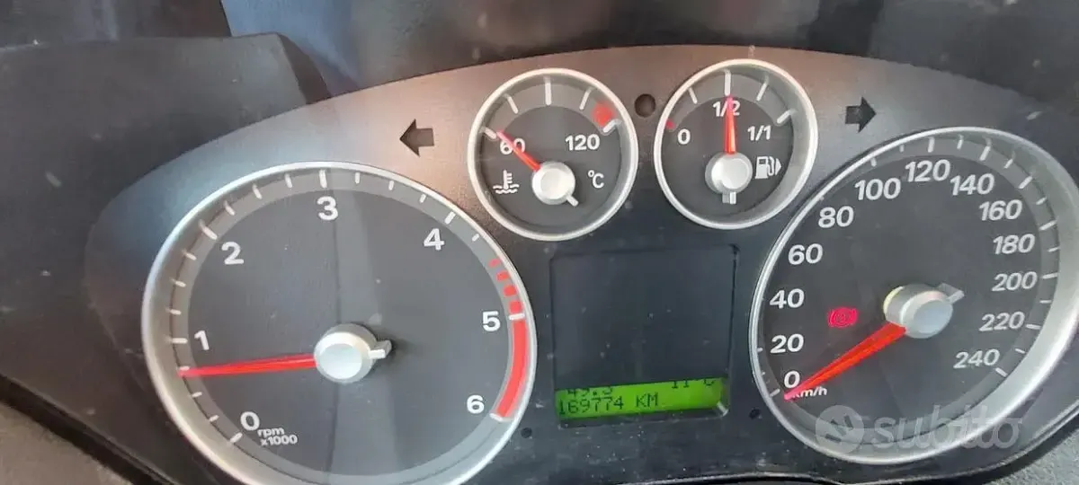 Usata Ford C-MAX 2007 Grigio Monovolume