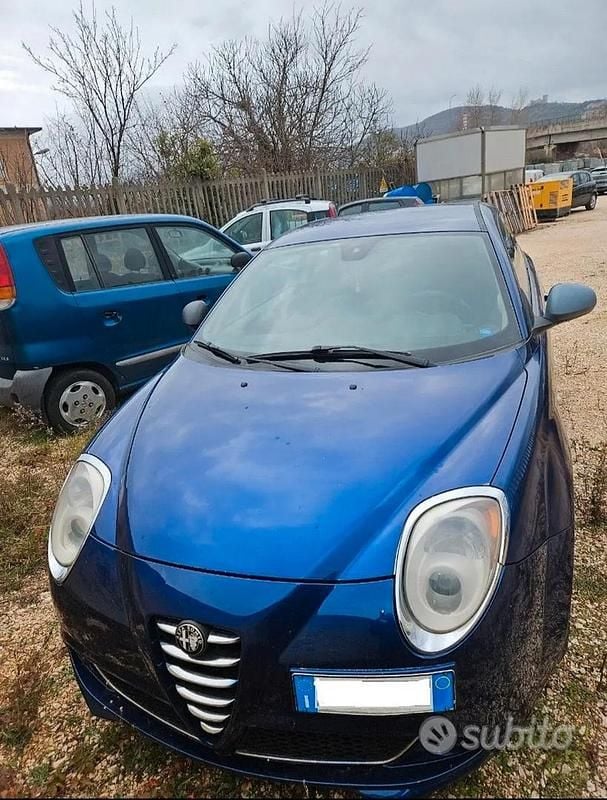 Blu Usata 2010 Alfa Romeo MiTo Due volumi | 1600 € - Immagine 1/4