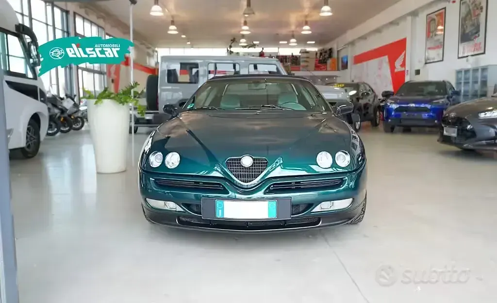 Usata Alfa Romeo Spider 150 CV (110 kW) 1996 Verde Cabrio