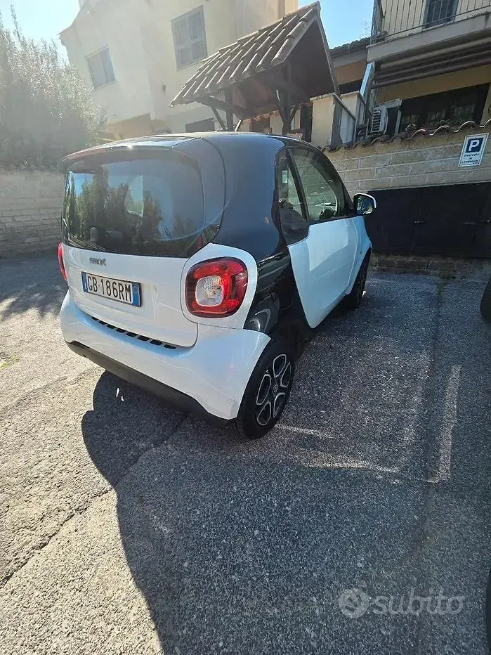 Usata Smart ForTwo Coupé Passion 71 CV (52 kW) 2016 Bianco Coupé