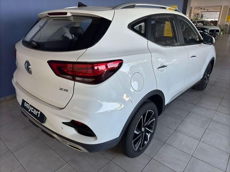 Usata MG ZS Luxury 106 CV (77 kW) 2023 Bianco Berlina
