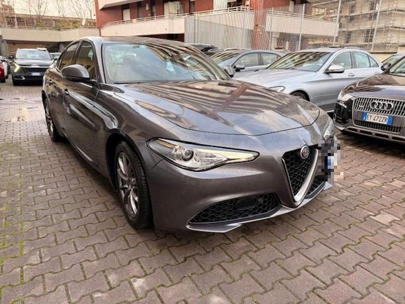 Usata Alfa Romeo Giulia Business 160 CV (117 kW) 2021 Grigio Berlina