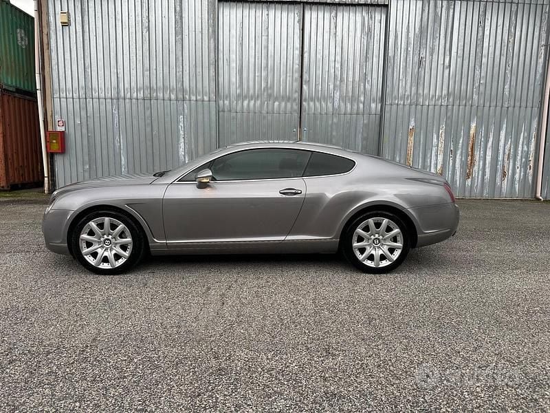 Usata Bentley Continental GT 559 CV (411 kW) 2006 Grigio Coupé