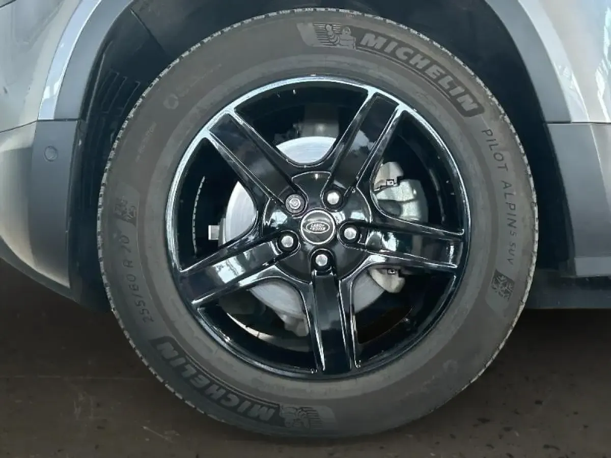 Usata Land Rover Defender SE 2022 Eiger grey SUV