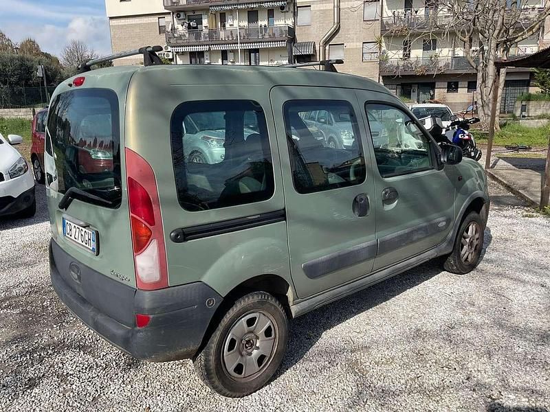 Usata Renault Kangoo Privilege 80 CV (58 kW) 2002 Other Monovolume