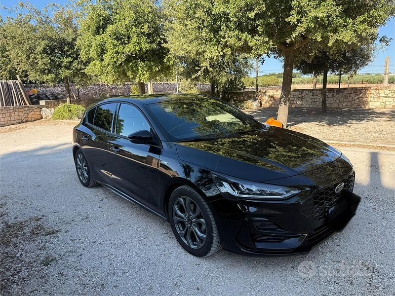 Usata Ford Focus ST-Line X 120 CV (88 kW) 2023 Nero Berlina