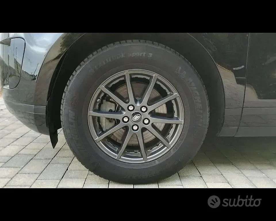 Usata Land Rover Range Rover evoque 150 CV (110 kW) 2020 Nero SUV
