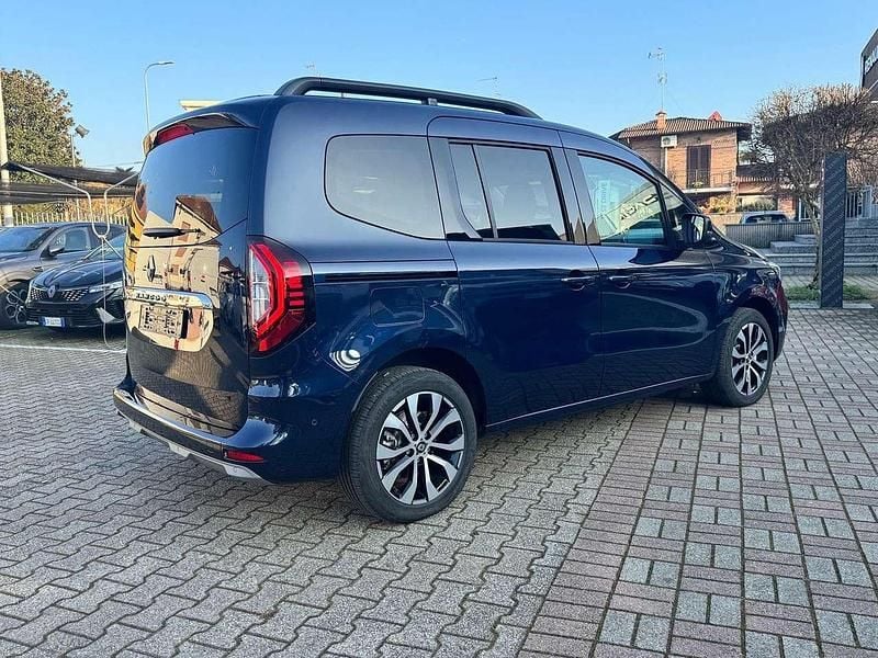 Usata Renault Kangoo Techno 89 kW (122 CV) 2024 Blu/azzurro Monovolume