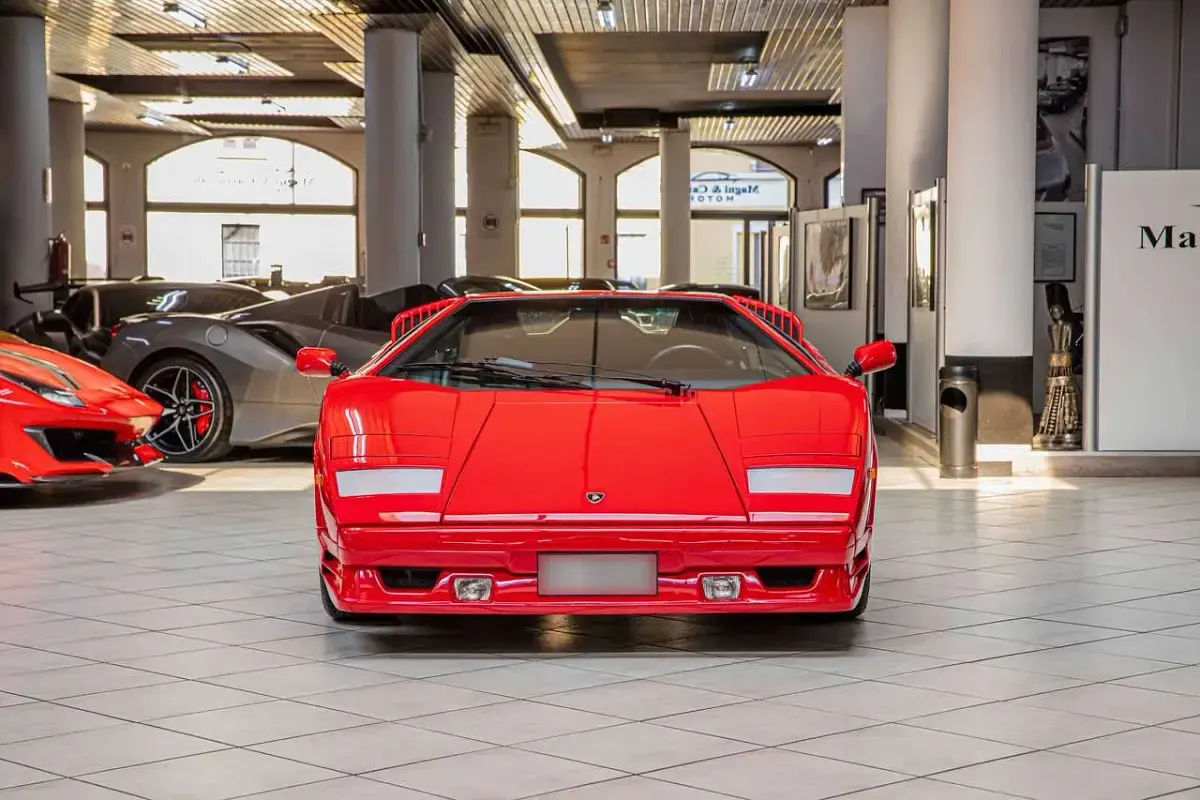 Usata Lamborghini Countach 455 CV (334 kW) 1990 Rosso Coupé