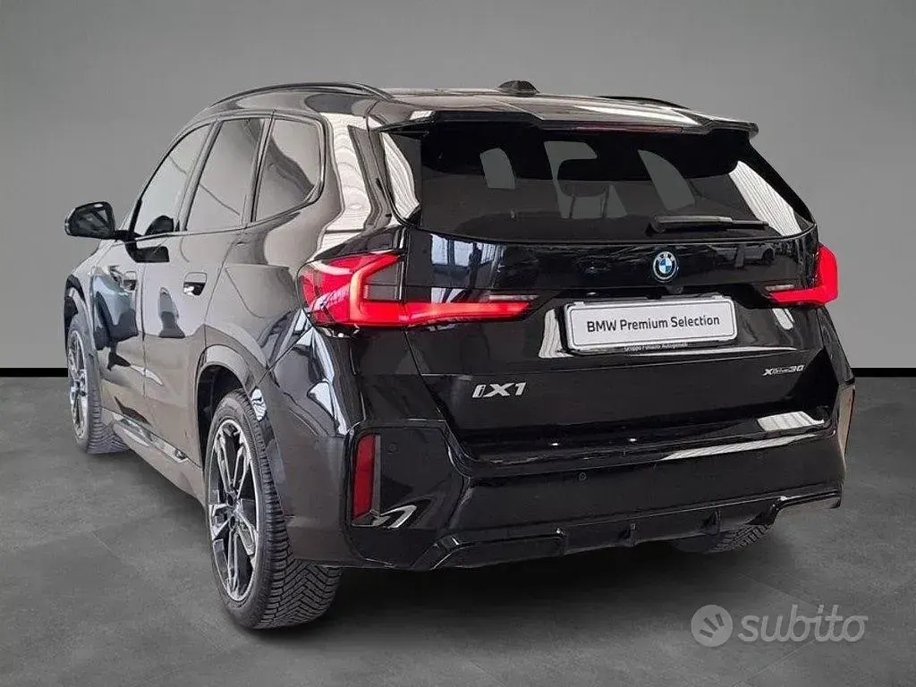 Usata BMW iX1 M Sport 94 kW (128 CV) 2023 Nero / metallizzato SUV