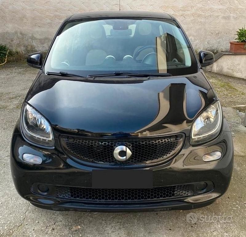 Usata Smart ForFour Passion 2014 Nero Utilitaria