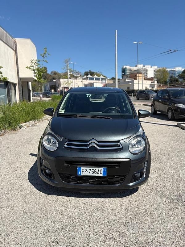 Usata Citroën C1 Touch 69 CV (50 kW) 2018 Grigio Utilitaria