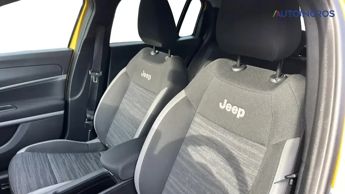 Usata Jeep Avenger Longitude 101 CV (74 kW) 2023 Giallo SUV