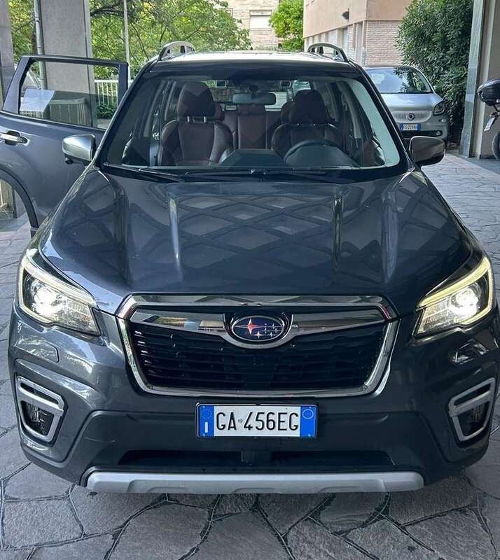 Usata Subaru Forester Premium 150 CV (110 kW) 2019 Grigio SUV