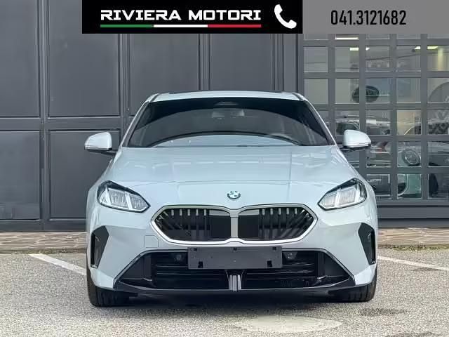 Usata BMW 120 M Sport 156 CV (114 kW) 2025 Bianco Utilitaria