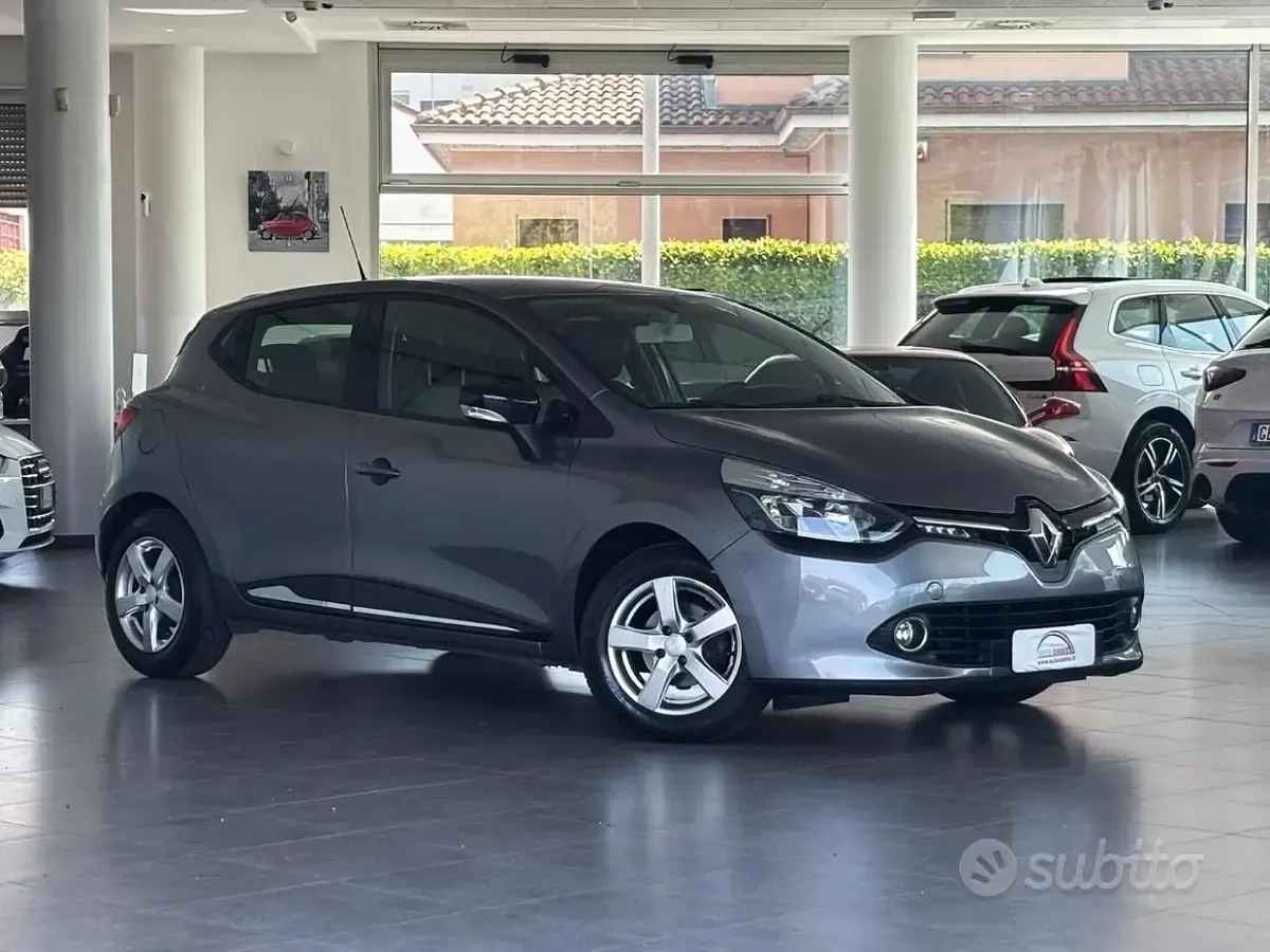 Usata Renault Clio IV 73 CV (53 kW) 2013 Grigio Berlina