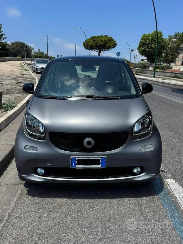 Usata 2015 Smart ForTwo Coupé Prime Due volumi | 10.500 € (Cara) - Immagine 1/4