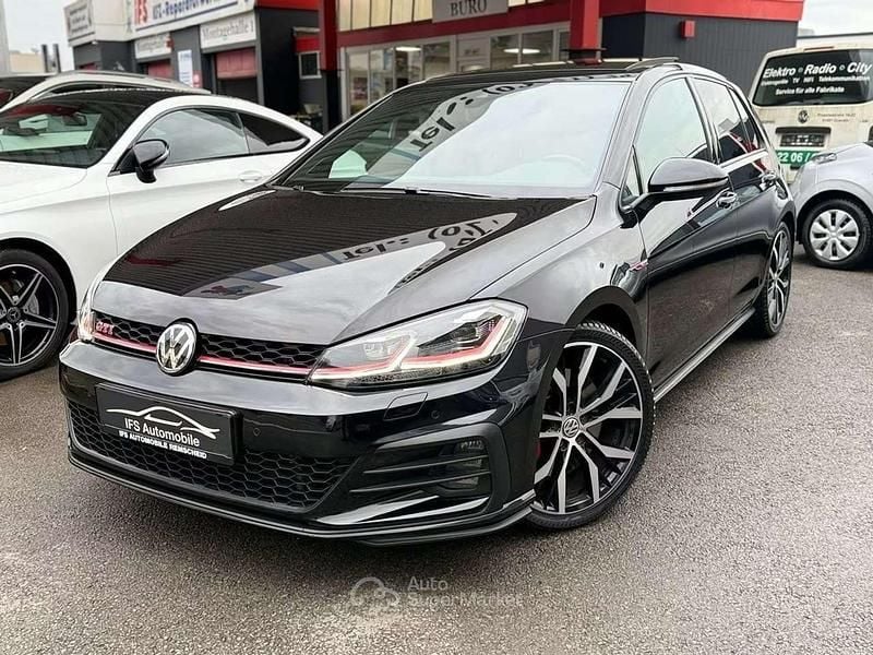Nero Usata 2019 VW Golf GTI Tre volumi | 24.000 € (Buon prezzo) - Immagine 1/4