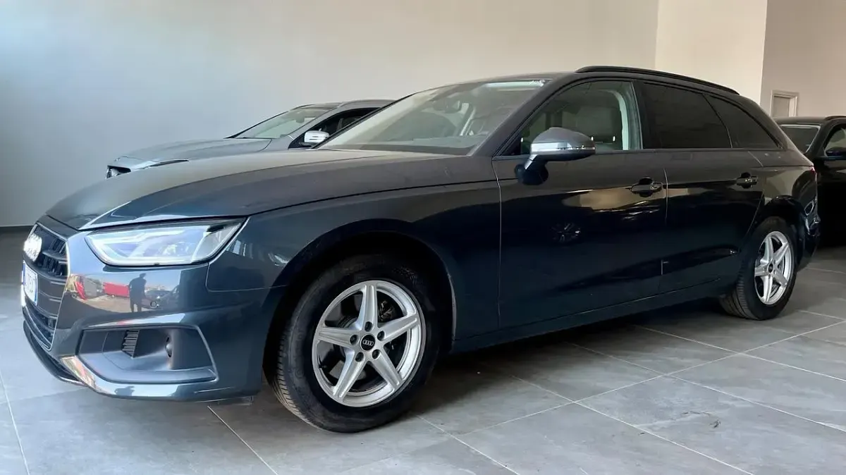 Usata Audi A4 Advanced 163 CV (119 kW) 2022 Nero Station wagon