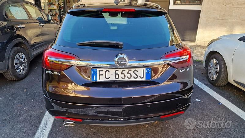 Marrone Usata 2016 Opel Insignia Tre volumi | 4800 € (Buon prezzo) - Immagine 1/4